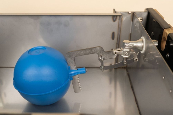 Обливное устройство КАСКАД 20 в ОБЛИЦОВКЕ WOODSON